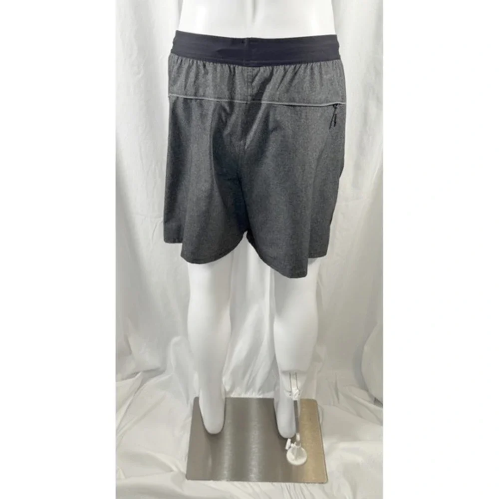 Under Armour Loose Fit Athletic Shorts Gray Heather XXL Beach Resortwear 87-26‎
